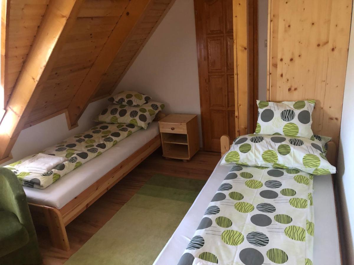 Antal-Tavi Fogado Es Horgaszparadicsom Szentes Eksteriør billede